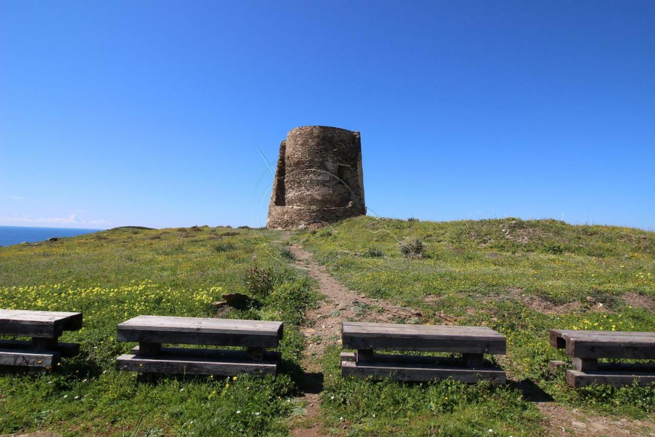 Appartamento Con Giardino Torre Dei Corsari Kültér fotó